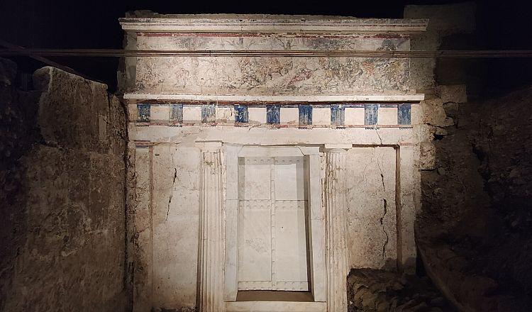 Tomb in the underground museum
