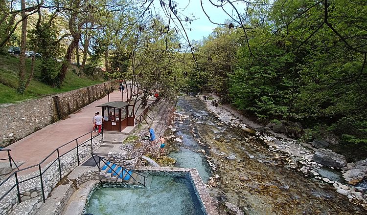 Thermal springs Loutra Pozar