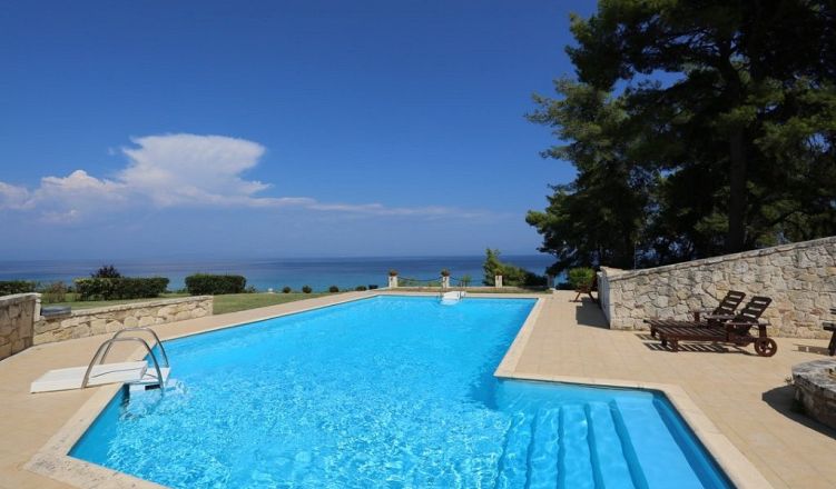Pool with sea view