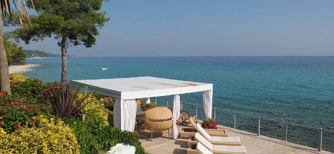 Top mistakes to avoid while choosing a holiday villa in Greece