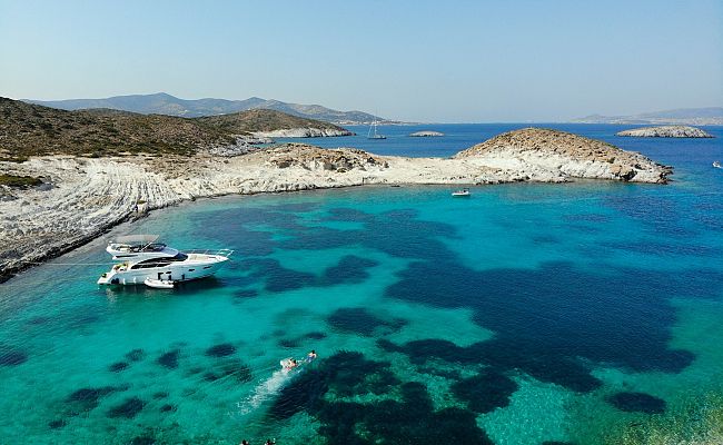 Antiparos island in one day: 5 ideas for holidays