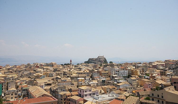 Вид на Керкиру, столицу острова