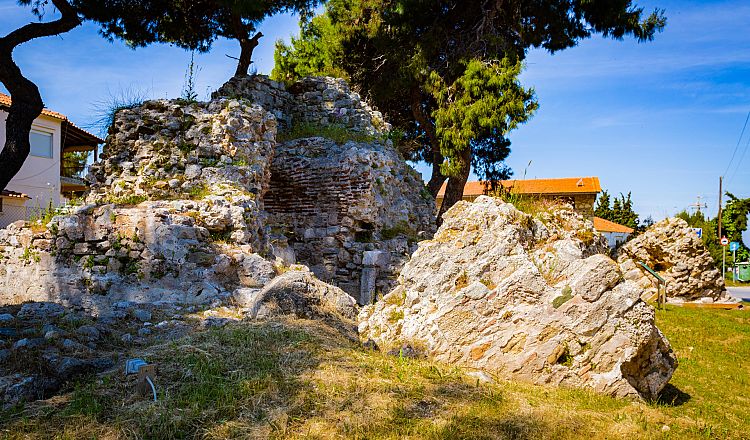 The fortification wall of Kassandreia
