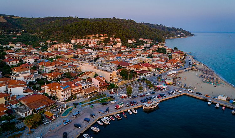 Nea Skioni lagoon on Kassandra