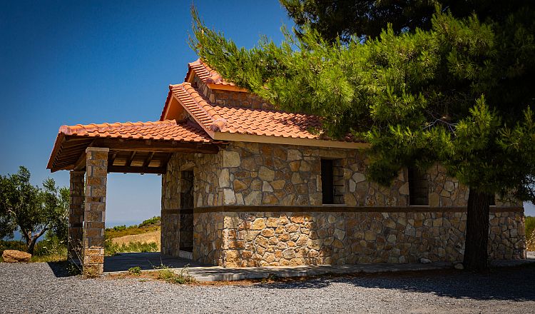 Church of Agios Athanasios in Nea Skioni